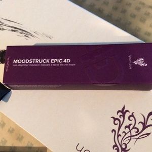 Younique Moodstruck Epic 4D mascara